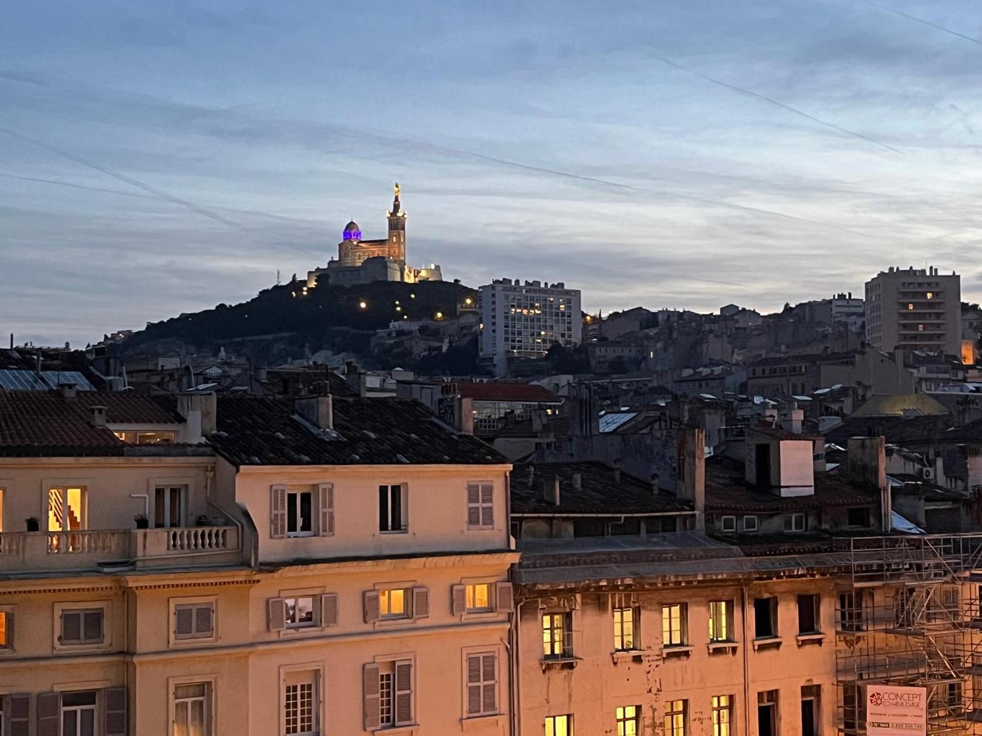 Loft Moderne Vue Vieux Port Terrasse Rooftop Apartment Marseille Exterior photo